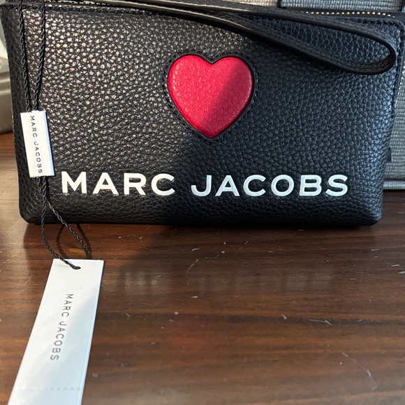 Marc Jacobs Handbags - Marc Jacobs Black Pebbled Leather Wristlet with Red Heart Accent
